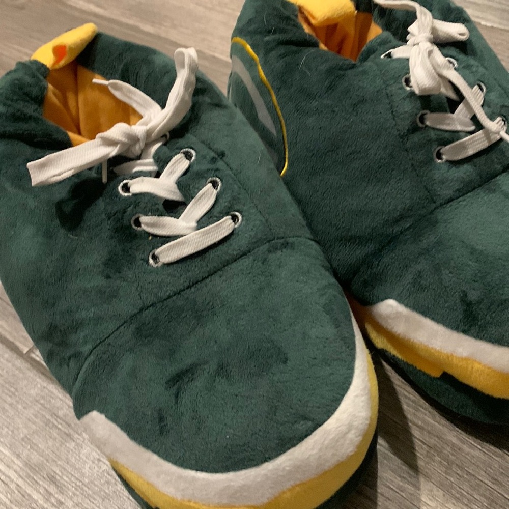 Green Bay Packers Adult Plush Sneaker Slipper